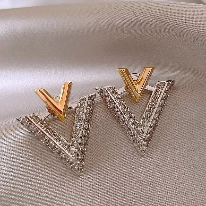 Brinco da Cleópatra com pedras energéticas da prosperidade - Banho 18k