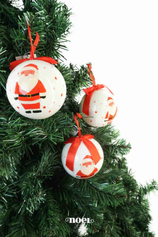 Bola decorada Papai Noel poá laço branco/vermelho - 10cm c/3