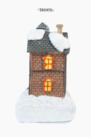 Casinha Resina c/ Led Branco/Marrom - 3 Pilhas LR44 - 8cm