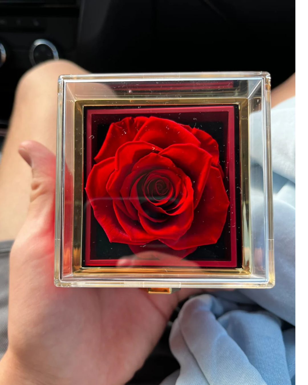 Caixa com Rosa Eterna & Colar Coração Personalizado