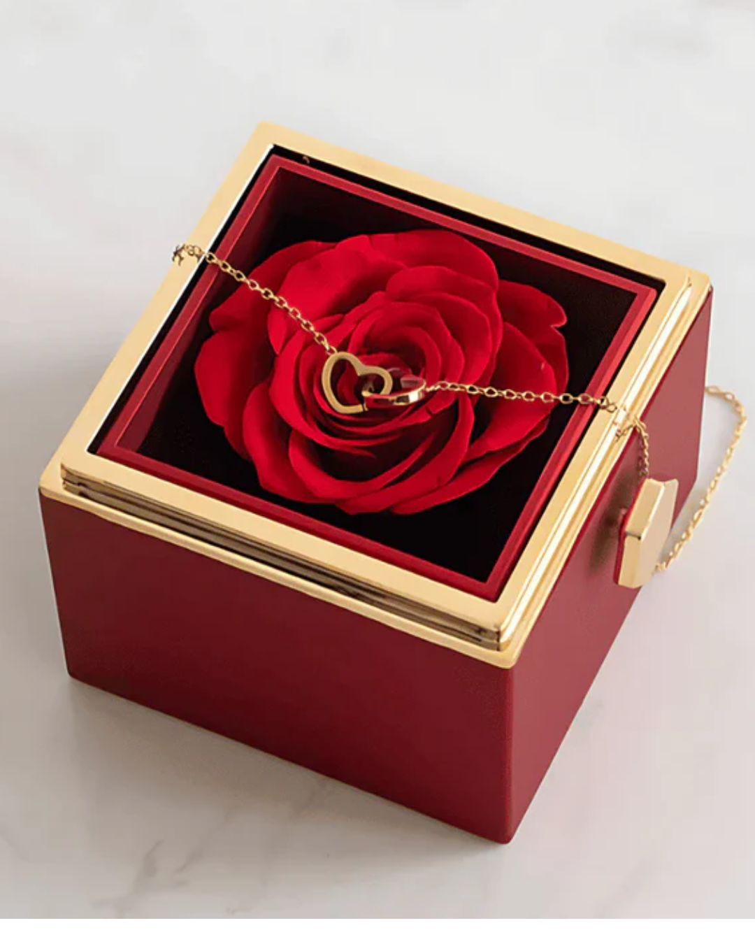 Caixa com Rosa Eterna & Colar Coração Personalizado