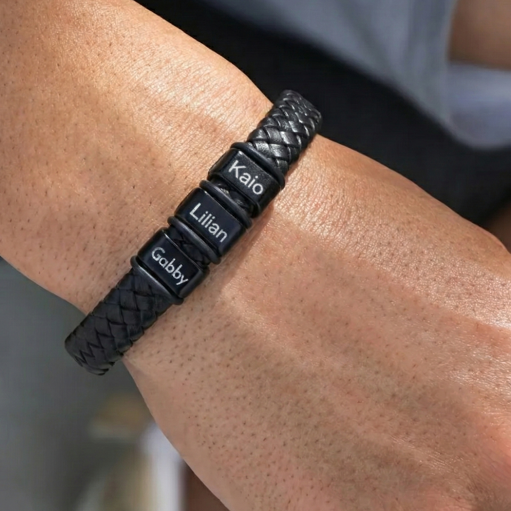 Bracelete Masculino Proteção Eterna - Personalizável com nomes | Oferta Especial 45% OFF + Frete Grátis Somente Hoje!