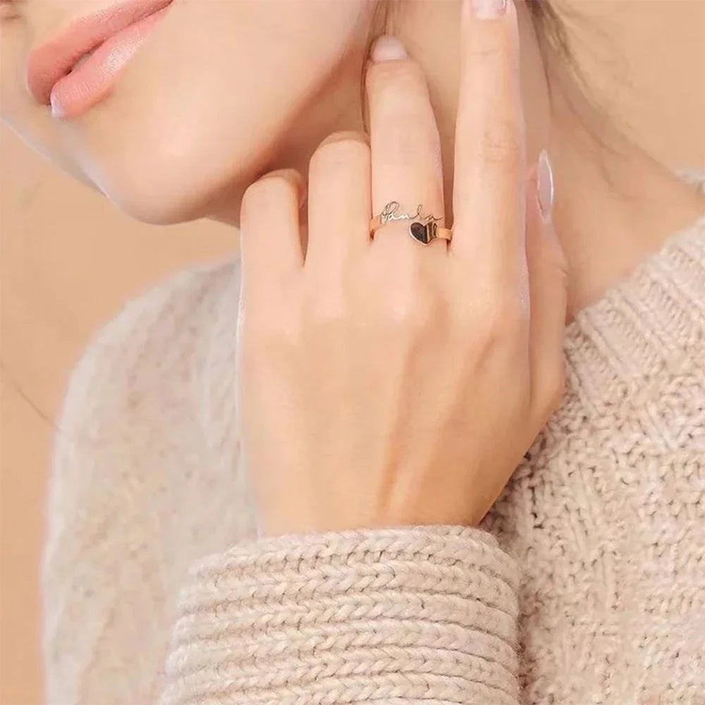 Anel Amor em Cada Letra – Personalize com um Nome Especial