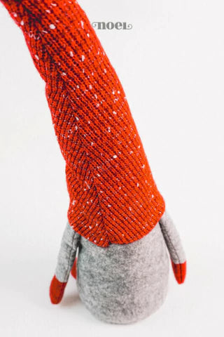 Papai Noel escandinavo tecido cinza/vermelho - 50cm