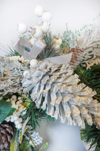 Guirlanda Decorada Nevada c/ pinhas Branco/Verde - 60cm