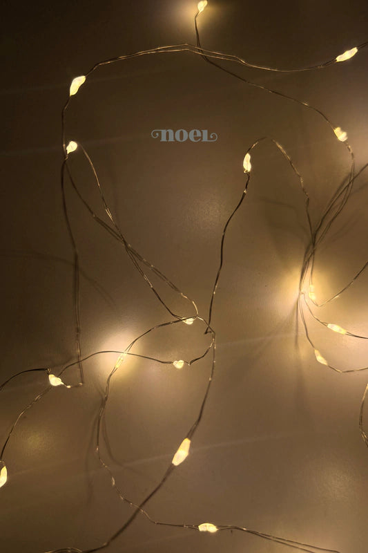 Cordão de Led Natal Fio de Fada Pisca-Pisca - Branco Quente - 3 Metros- 2 Pilhas AA