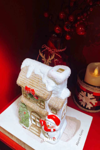 Casinha natal nevada c/ led branco/nude - 16cm